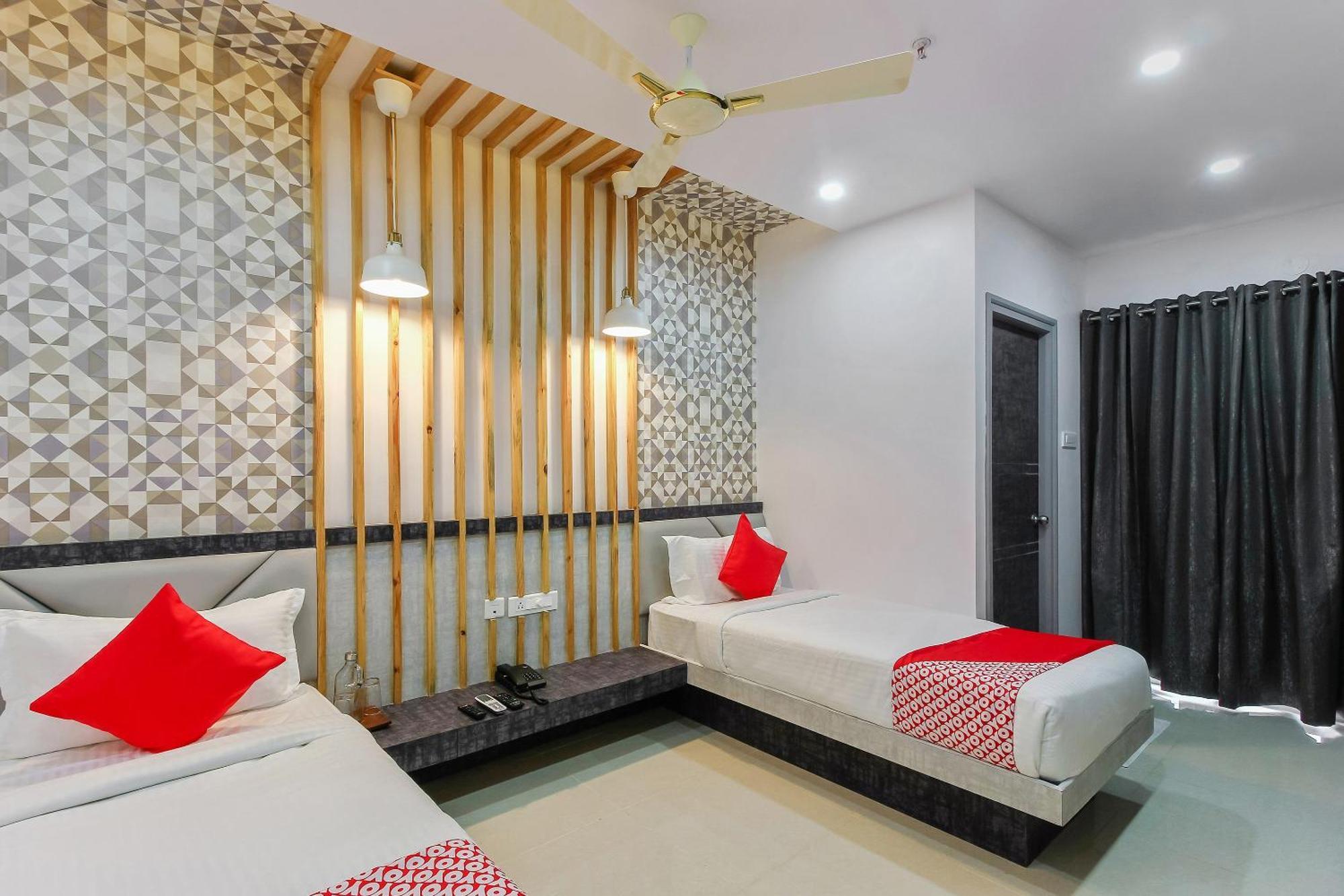 Super Capital O Hoysala Inn Secunderabad Екстер'єр фото