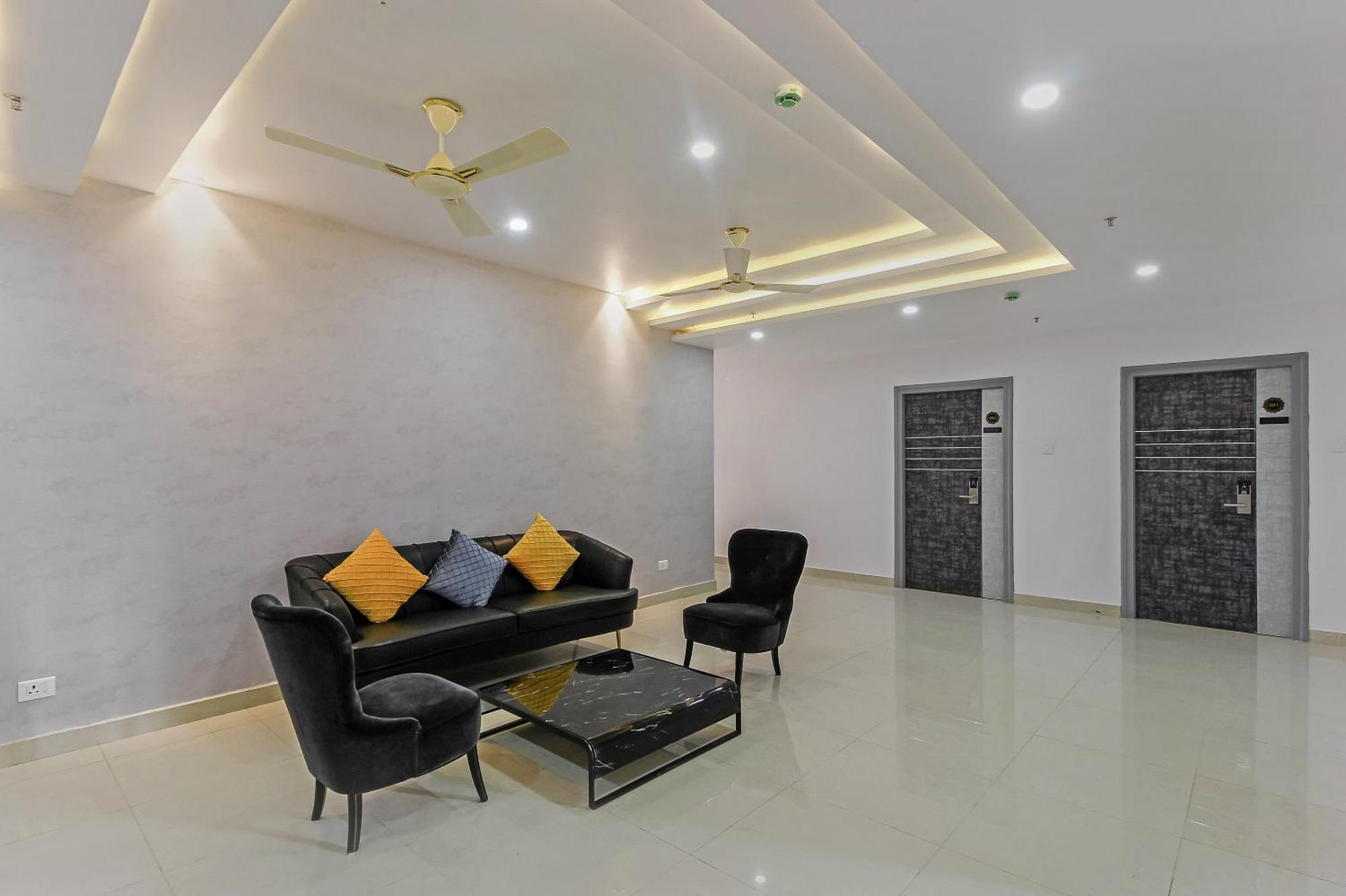 Super Capital O Hoysala Inn Secunderabad Екстер'єр фото