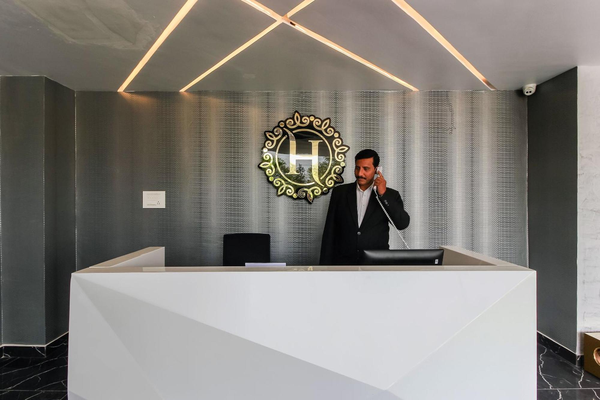 Super Capital O Hoysala Inn Secunderabad Екстер'єр фото
