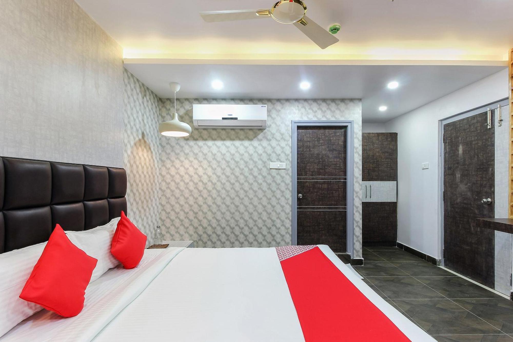 Super Capital O Hoysala Inn Secunderabad Екстер'єр фото
